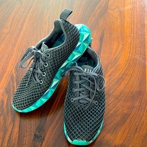 NoBull mesh runners sneakers tennis shoes